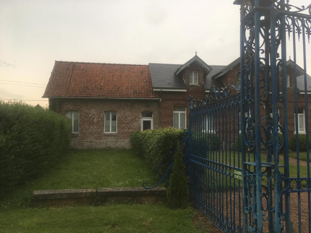 Chambres D'Hotes & Gites Du Chateau De Grand Rullecourt Exterior photo