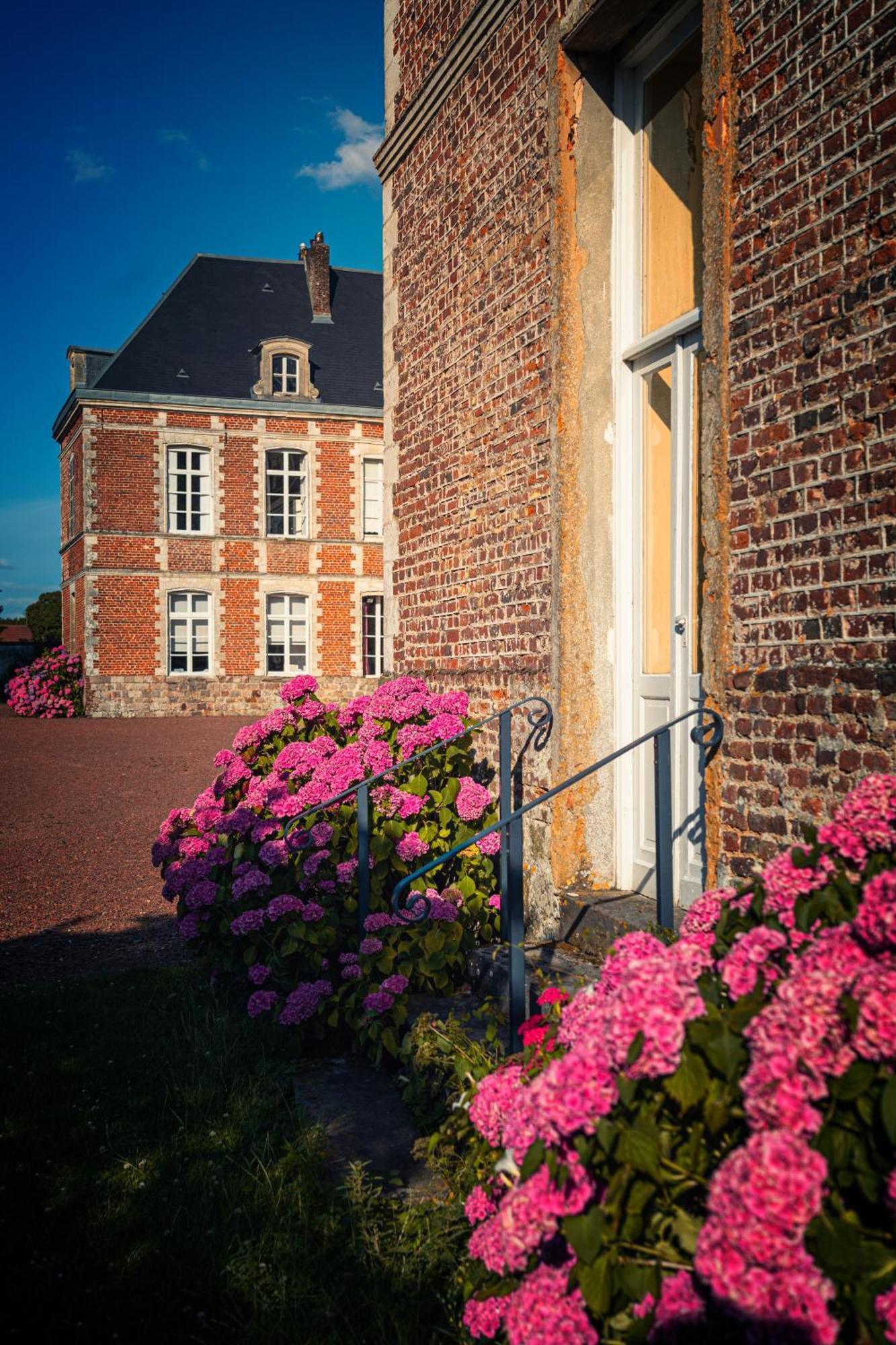 Chambres D'Hotes & Gites Du Chateau De Grand Rullecourt Exterior photo