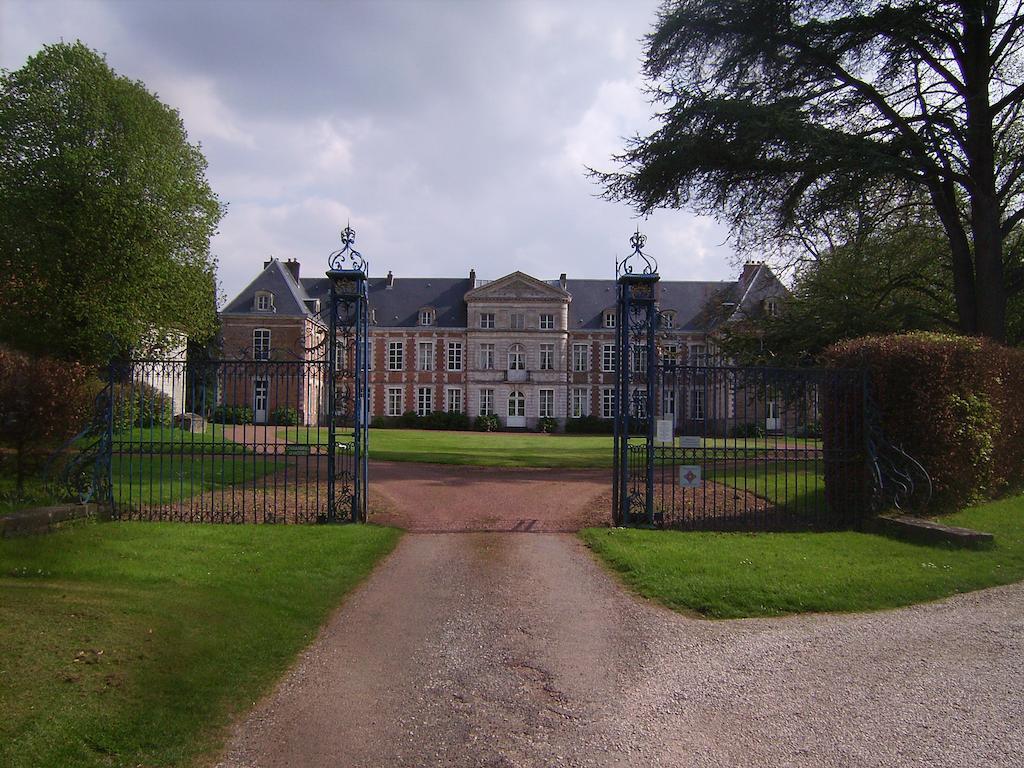 Chambres D'Hotes & Gites Du Chateau De Grand Rullecourt Exterior photo